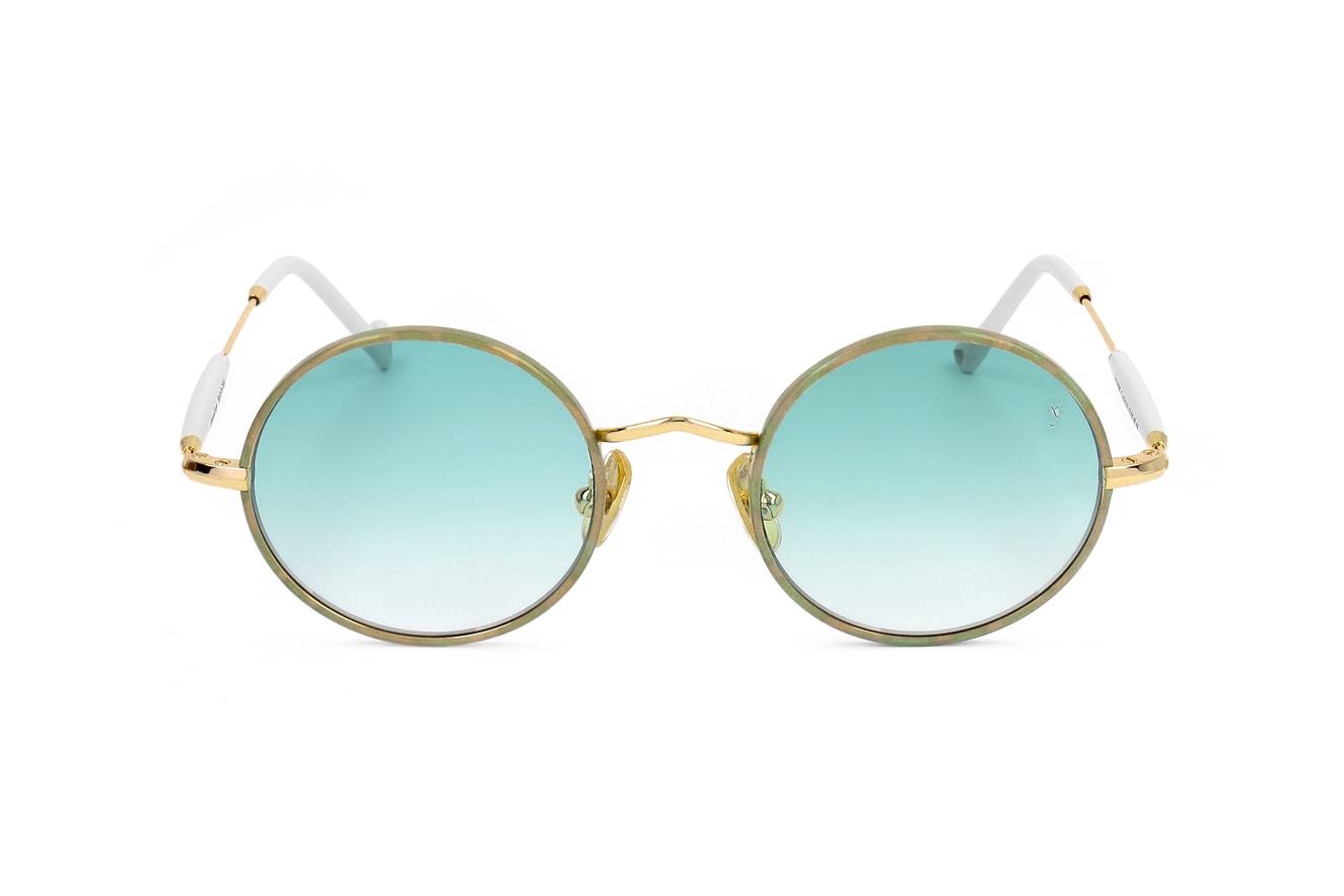 quatre white and turquoise avana