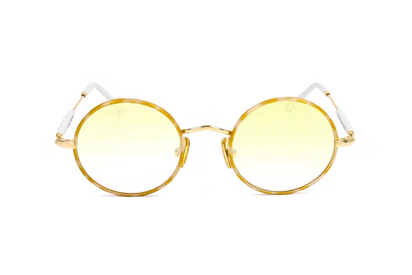 quatre white and yellow avana